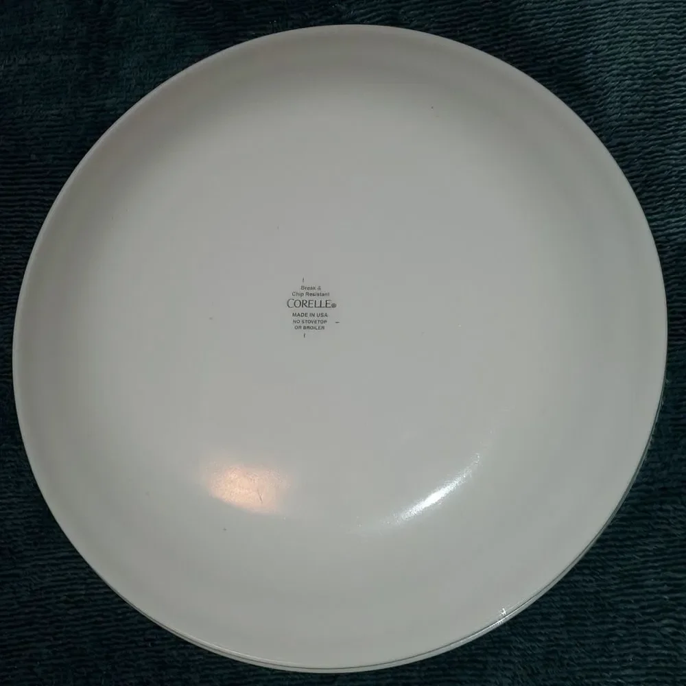 Classic Cafe in Black by‎ Corelle Set of Four 10.5